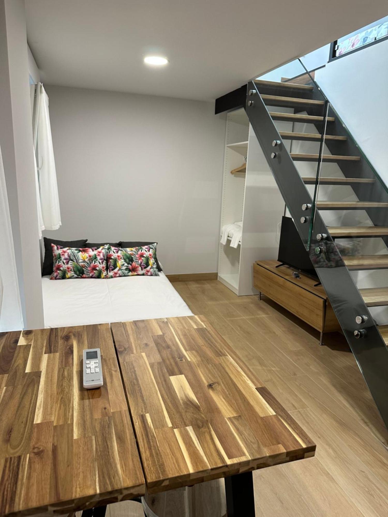 Apartamentos Turisticos Santa Apolonia 62 Avilés Buitenkant foto